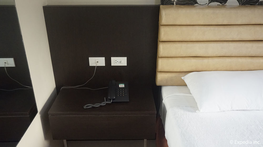 Score Birds Hotel Angeles Zewnętrze zdjęcie